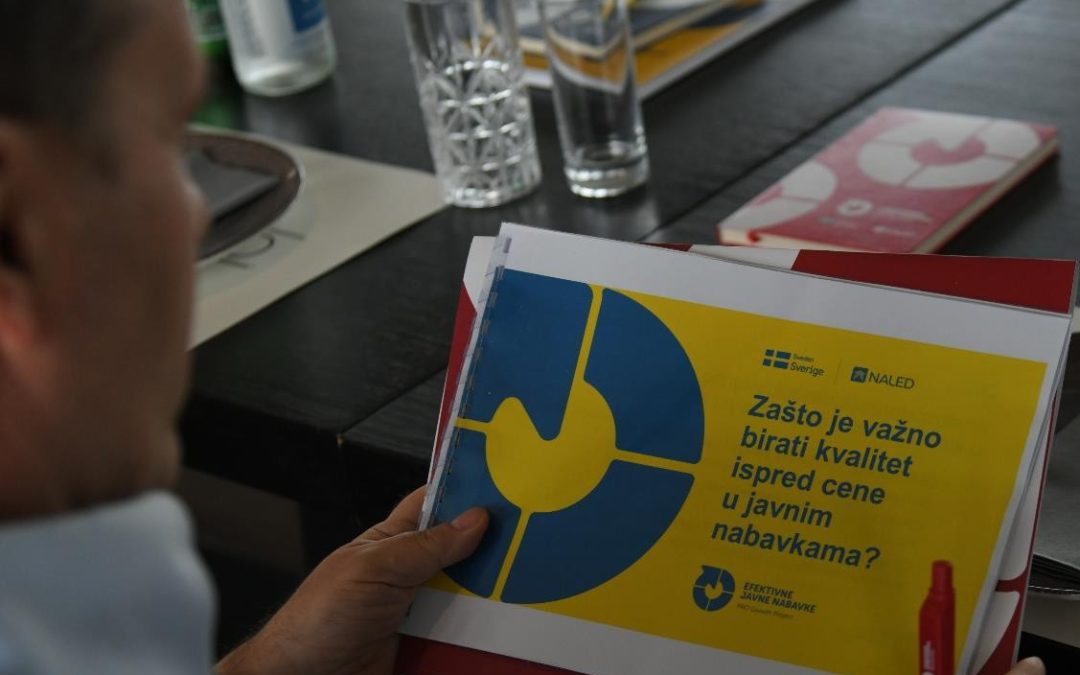 Cena „kroji“ u Srbiji javne nabavke, u Sloveniji javnost 