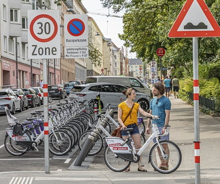 E-automobil i bicikl u Beču kao javni prevoz