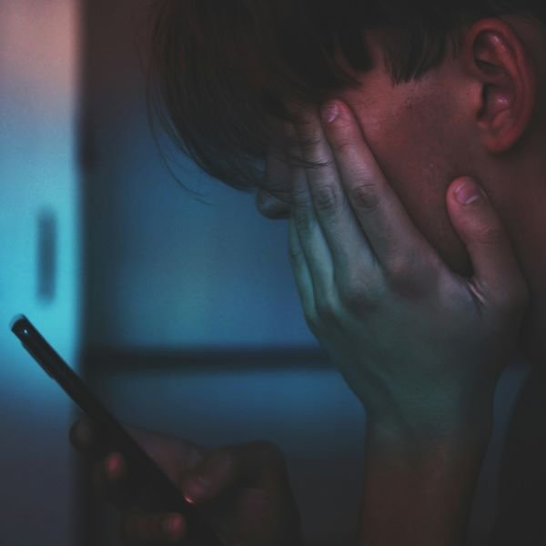 Online kocka nije zabava već problem regiona