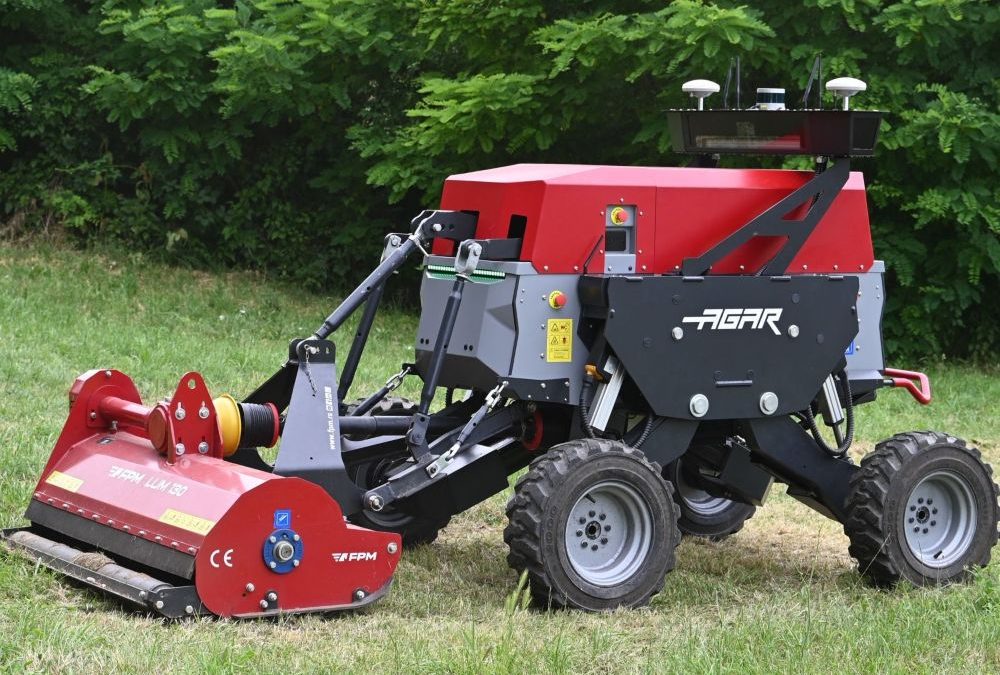 Robot-traktor za prevenciju šumskih požara