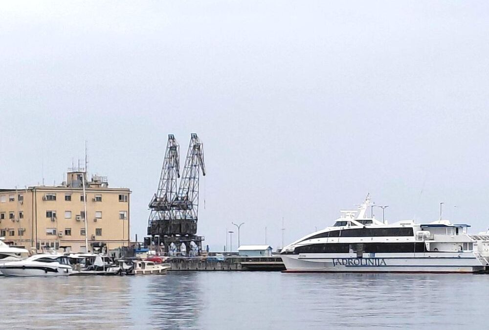 Pretovar kontejnera na Jadranu – Rijeka se vraća