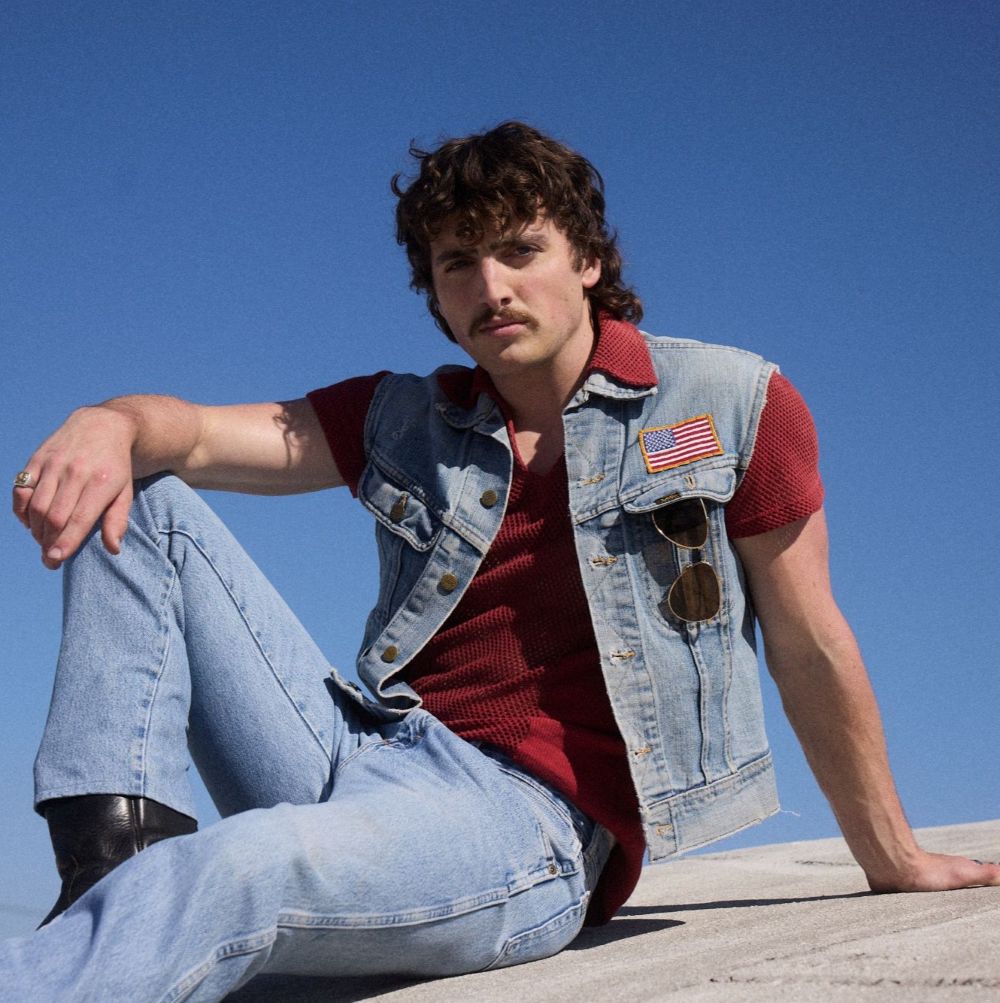 Warner_Benson, promo photo