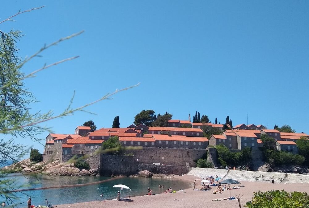 Sve o punjačima ako u Crnu Goru idete električnim vozilom