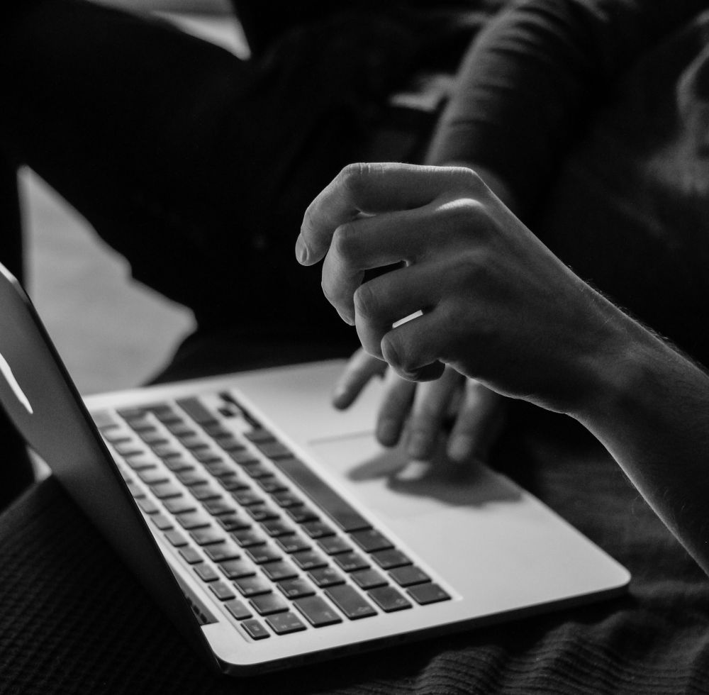 sergey-zolkin-_UeY8aTI6d0-unsplash